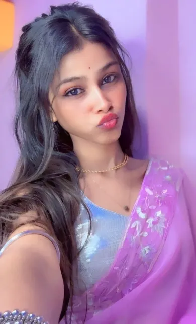 Sanjana Call Girl in Gaur City